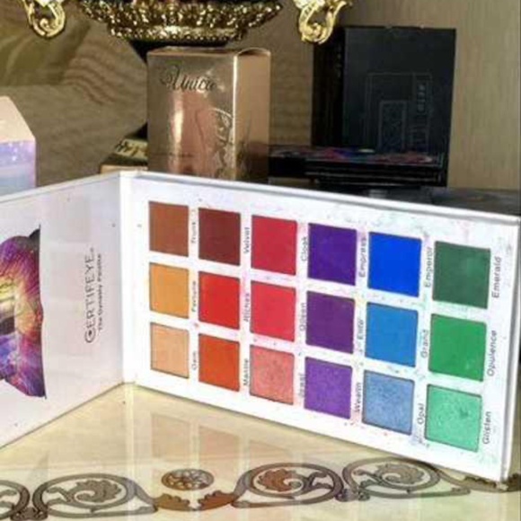 Certifeye "The Dynasty" eyeshadow palette - Picture 5 of 9